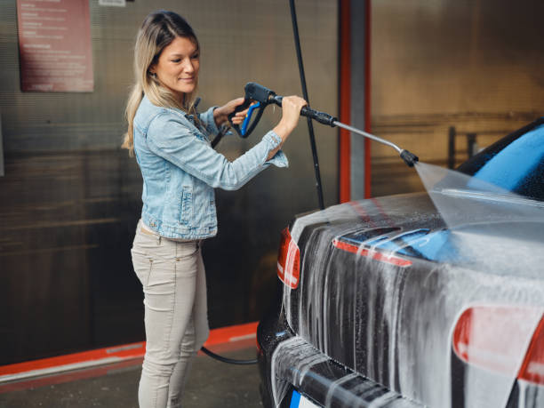 Why Choose Our Certified Pressure Washing Experts for Your Project Needs in Chiefland, FL?